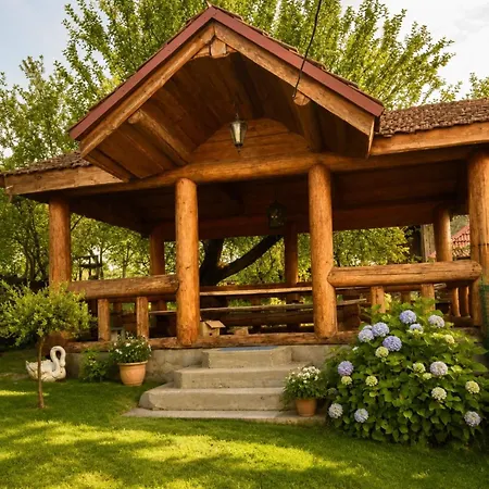 Apartment квітка полонини дом 63 Solochin